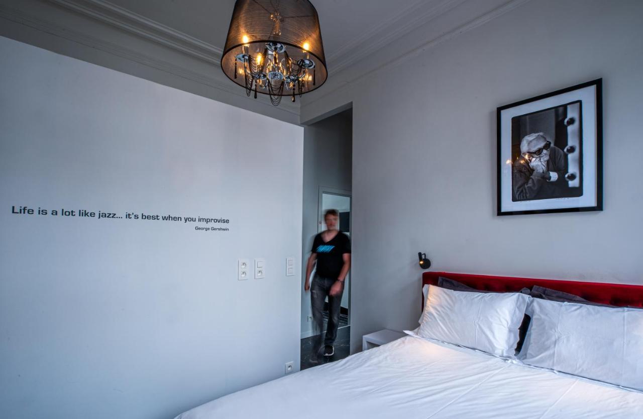 Rock Lobster City Lodge แอนต์เวิร์ป ภายนอก รูปภาพ