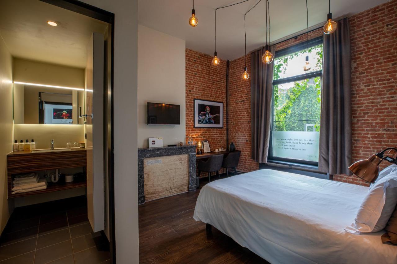 Rock Lobster City Lodge แอนต์เวิร์ป ภายนอก รูปภาพ